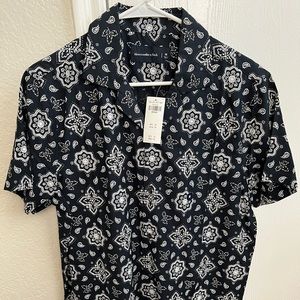 Abercrombie & fitch button up shirt NEW